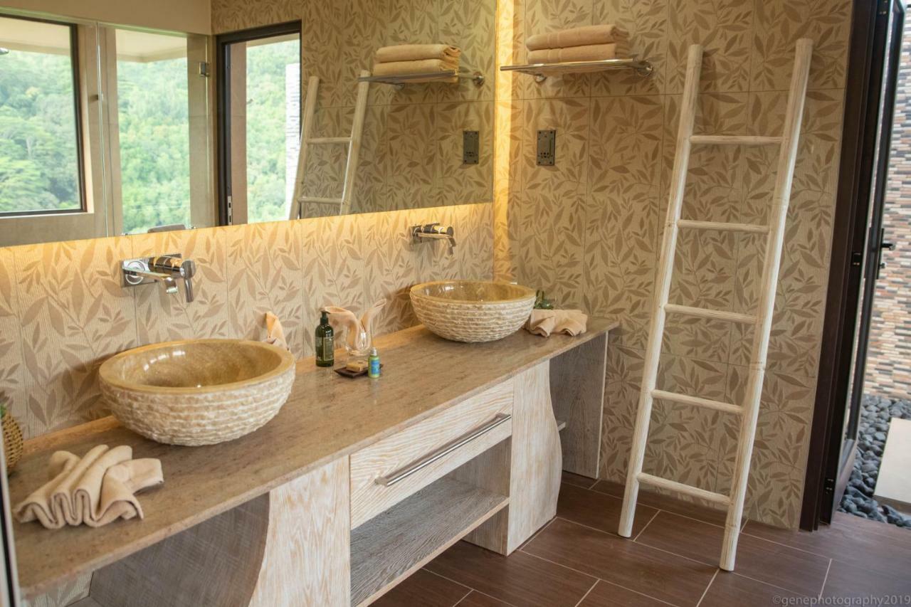 Le Duc Hillview Villas Anse Volbert Village Esterno foto